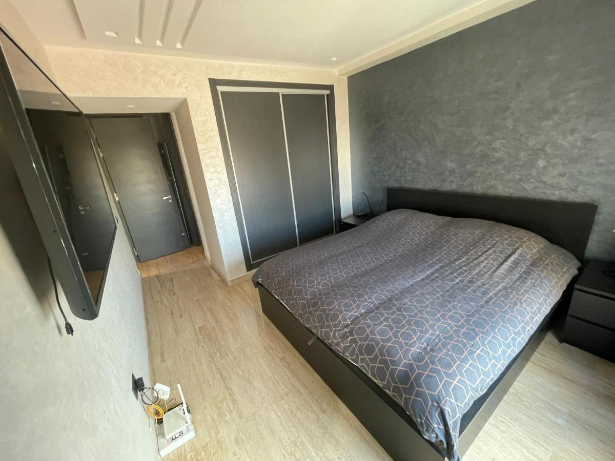 Appartement Haut Standing Proche Gare Casa Voyageur Casablanca Exterior foto